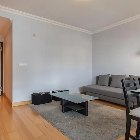 Lovelystay - Modern In Anjos شقة *