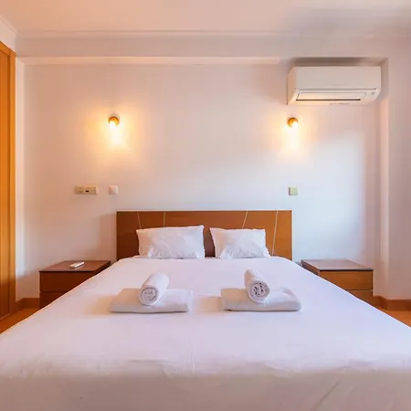 Lovelystay - Modern In Anjos Appartement *