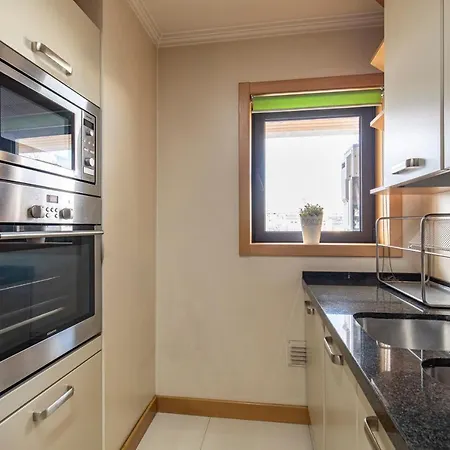 شقة Lovelystay - Modern In Anjos