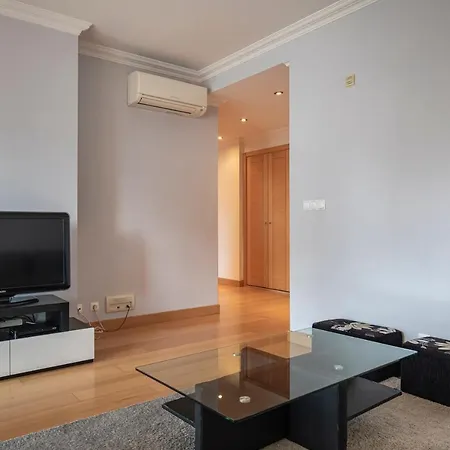 Lovelystay - Modern In Anjos Apartment Lissabon