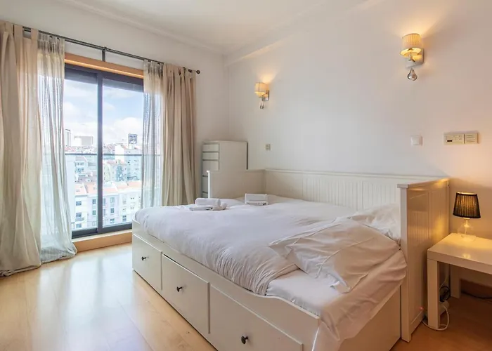 Apartment Lovelystay - Modern In Anjos *